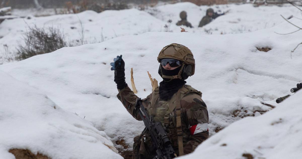 Ukrainian forces train in Poland in preparation for the harsh winter war  Ukraine-Russia war