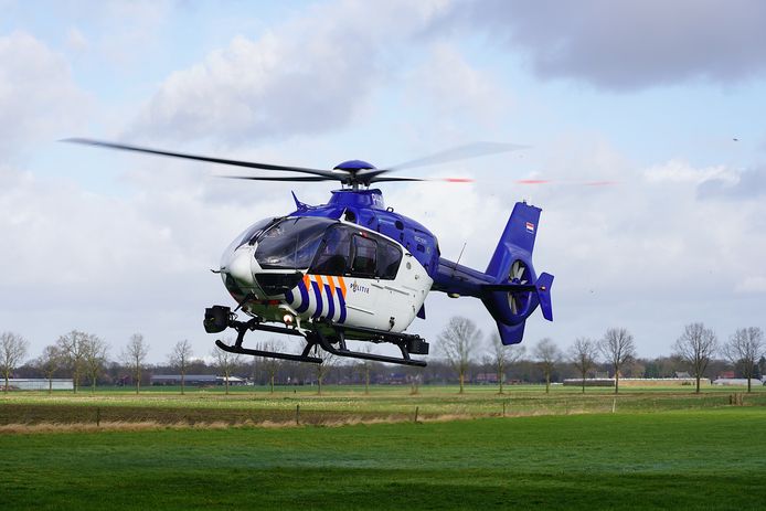 Op de parkeerplaats van de A58 bij Molenschot is zaterdagochtend een overleden persoon aangetroffen.