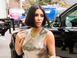 Net zo glanzend, allesbehalve breekbaar: zo krijg je ‘glass hair’ à la Kim Kardashian