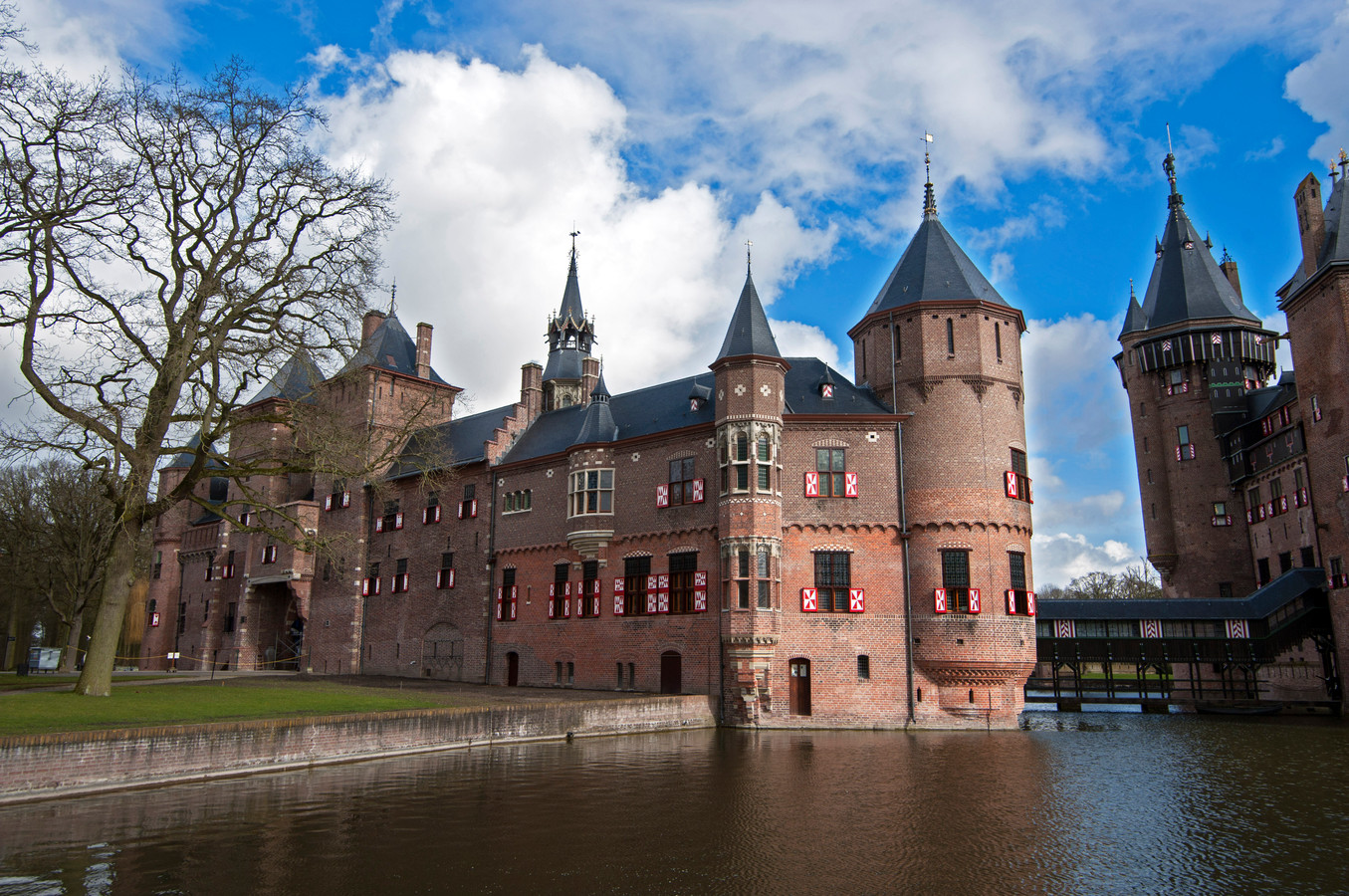 Het Chatelet van kasteel De Haar.