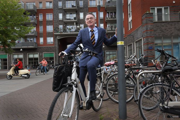 Gilbert Isabella werd ‘met een klapper’ burgemeester van Houten een