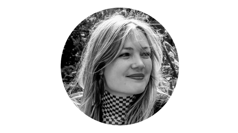 Belle Barbé (1992) is specialist seksuele opvoeding en auteur van de boeken 'Ik & seks' en '100 antwoorden bij seksuele opvoeding'. Ze geeft veel trainingen en ouderbijeenkomsten over deze onderwerpen op basisscholen.
 Beeld Tatjana Almuli