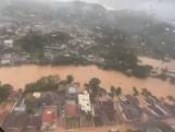 Reddingsdienst haalt Brazilianen van daken na overstroming