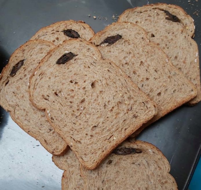 In het brood zat een dode muis.