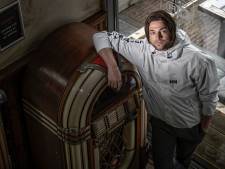 Miles (22) zingt over zijn leven met ADHD: ‘Ik kan nu pas met trots zeggen dat ik van mezelf hou’