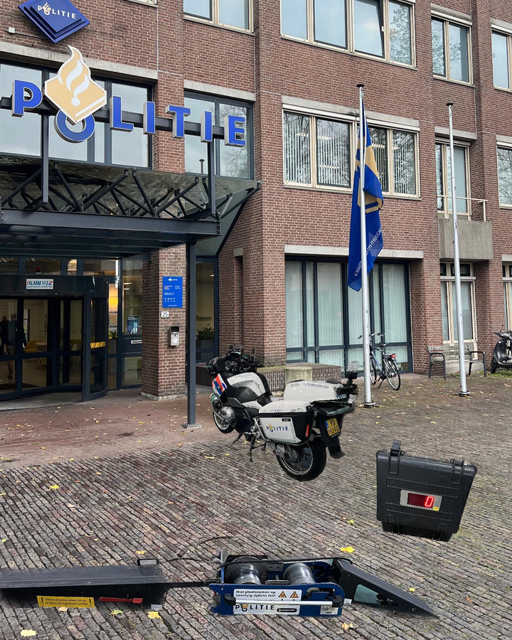 Snelheidsboete op je scooter voorkomen? Politie checkt je snelheid (en geeft géén boete) Foto