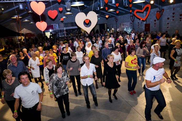 Laarzen Op De Grond Ventilator Grote Holografische Opvouwbare Handventilator Line Dance Popping Ventilator Laarzen Op De Grond Ventilator Klapventilatoren Voor Line Dancing Opvouwba P15320365