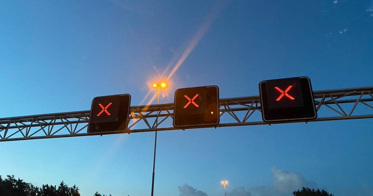 Ongeluk op A50 bij knooppunt Ewijk: drie rijstroken dicht.