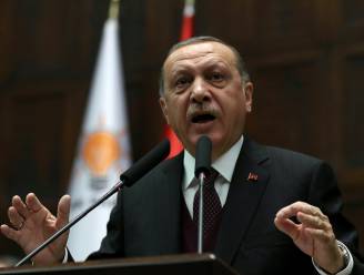 Erdogan dreigt ermee Koerdische strijders "te verpletteren" in noorden van Syrië