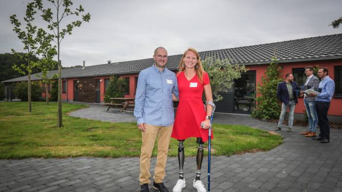 Hannelore verloor benen in ongeval, beklom de Machu Picchu en baat nu een zorgverblijf uit met haar lief: “Wij begrijpen de noden binnen de sector”