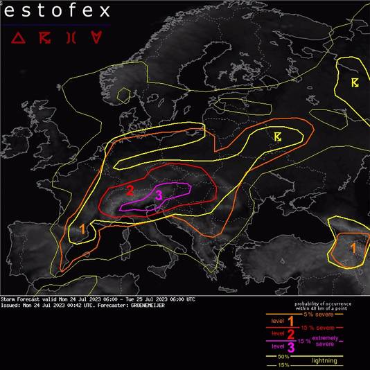Noord-Italië, Oostenrijk en Slovenië zetten zich schrap voor noodweer. 