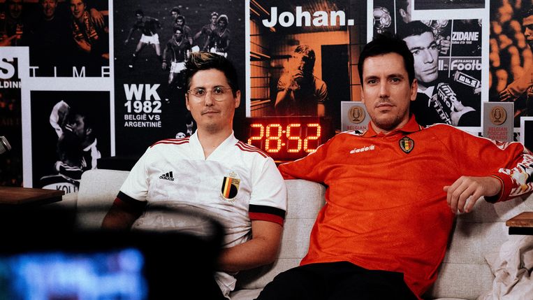 'Ironisch geneg acht ik de kans reëel dat dit WK van de schande één van de mooiste ooit zal worden' (Foto: met Evert Winkelmans) Beeld SBS