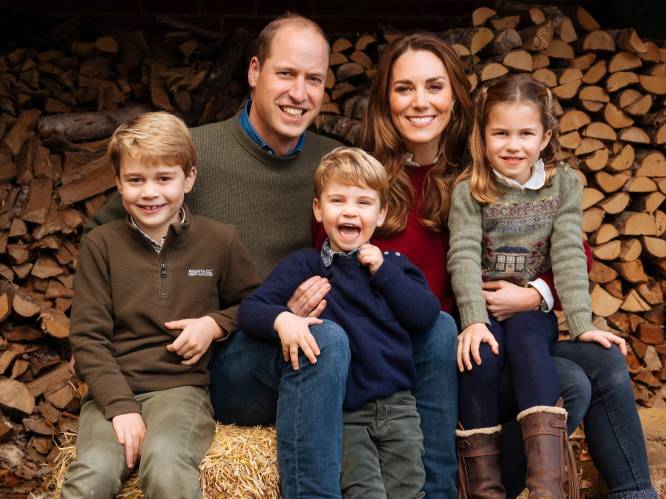 Een hartverwarmend portret: prins William deelt persoonlijke kerstkaart van zijn gezin