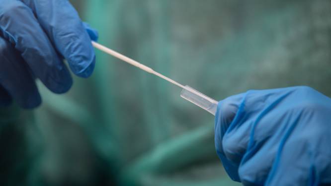 L’ECDC bannit Omicron de la liste des variants inquiétants, signe d’une “situation épidémiologique stable”