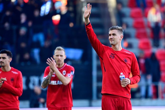 Premier but avec l'Antwerp pour l'ancien Blauw en Zwart Bjorn Engels.