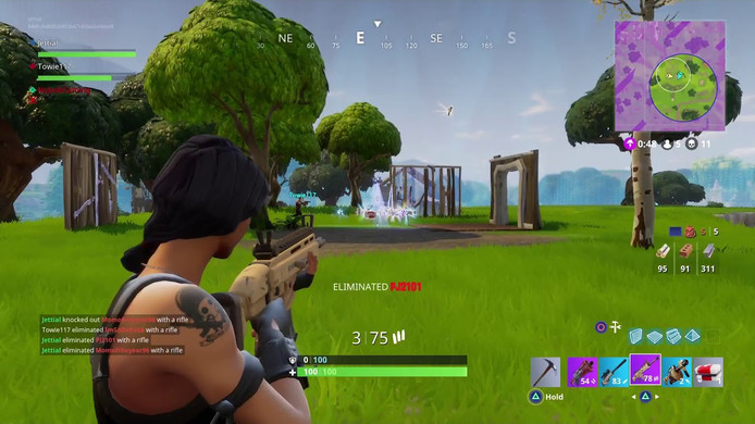 Meisje 9 Verslaafd Aan Fortnite Plaste In Broek Om Door Te - geen tijd voor toilet