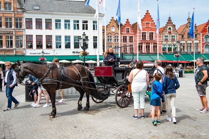 Toerisme in Brugge afgelopen zomer. Illustratiebeeld.