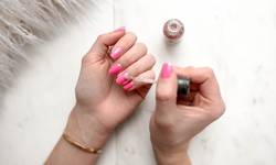 Vaker je handen wassen zonder afbladderende nagellak: nailed it!