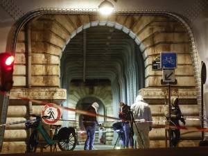 Ce que l’on sait de l’auteur de l’attaque à Paris, trois personnes de son entourage en garde à vue

