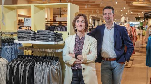 JBC opent in volle coronacrisis nieuwe flagshipstore: “Concurrentie? Als je straks het pakje van de nieuwe K3 wil, zal je nog altijd bij ons moeten zijn”