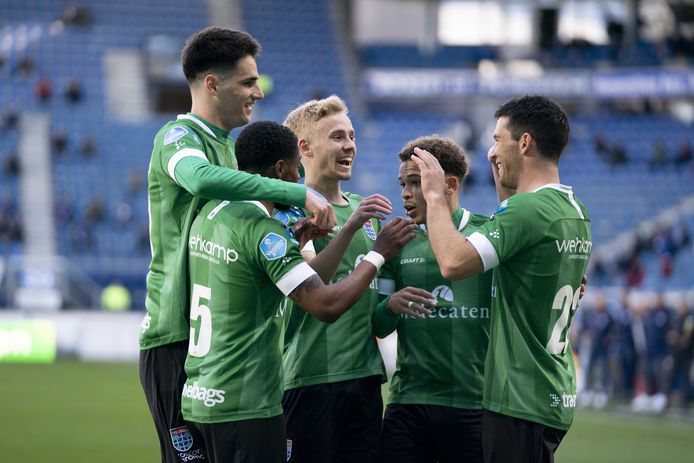 Vreugde bij de spelers van PEC Zwolle.