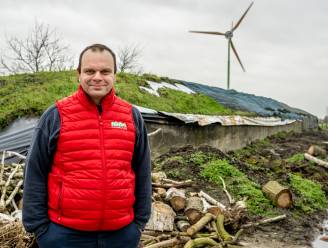 “Een zegen voor mijn energiefactuur”: boer Davy (35) zet zélf windmolen op zijn erf. Is zo'n investering ook voor u de moeite waard?