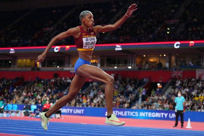 Yulimar Rojas op weg naar goud.