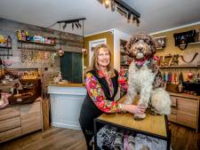Dominique tovert haar nagelstudio om tot hondenspeciaalzaak: “Een regenjas voor uw windhond of een T-shirt voor uw teckel? Met Dog Deluxe mik ik op kwaliteit”
