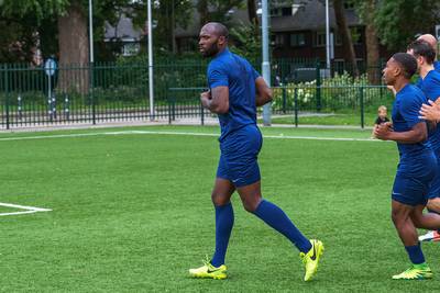 Oud-profvoetballer Evander Sno en broers wéér voor rechter wegens knokken