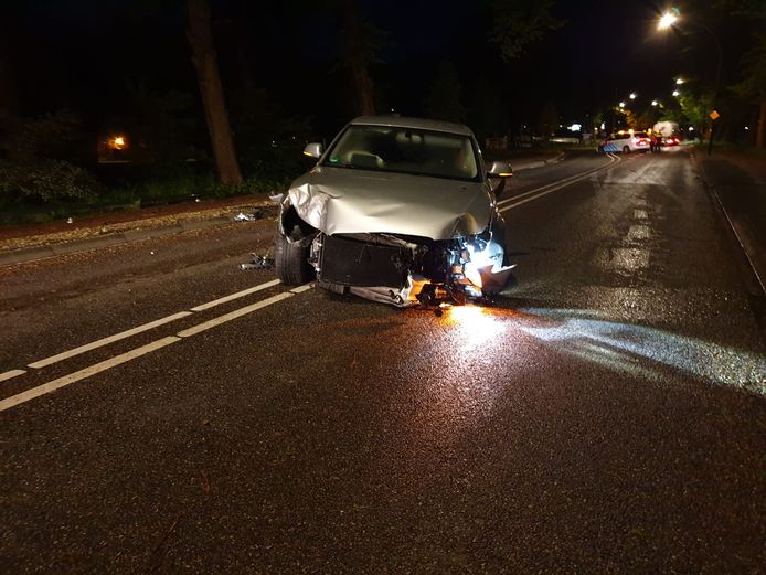 Een ongeval op de Haaksbergerstraat, vorig jaar. Het is minder druk geworden op de weg.