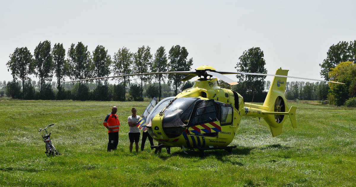Jongen op kinderfiets aangereden door auto in Brakel, zwaargewond naar ziekenhuis.