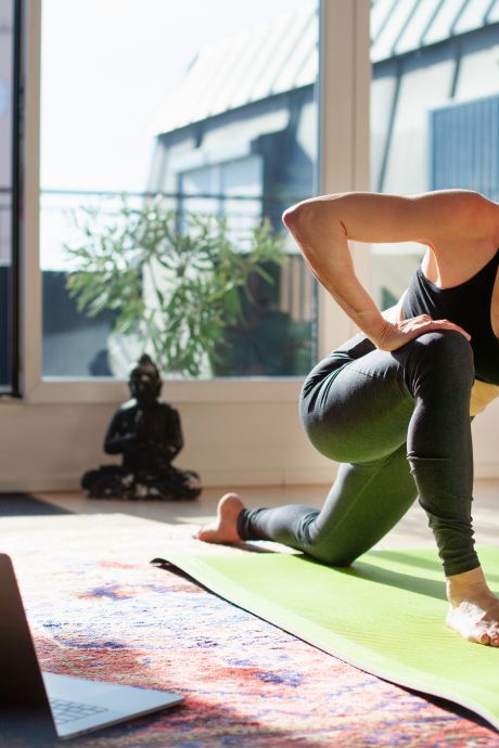 4 chaînes vidéo pour faire du yoga à la maison