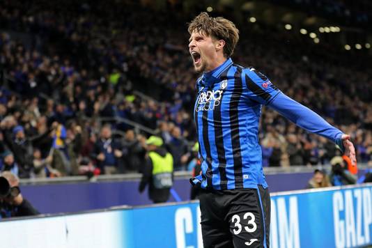 Hans Hateboer schreeuwt het uit na zijn goal in Atalanta - Valencia.