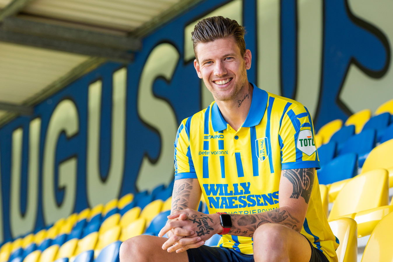 Voormalig Feyenoordspits Michiel Kramer verkocht zijn kampioensRolex