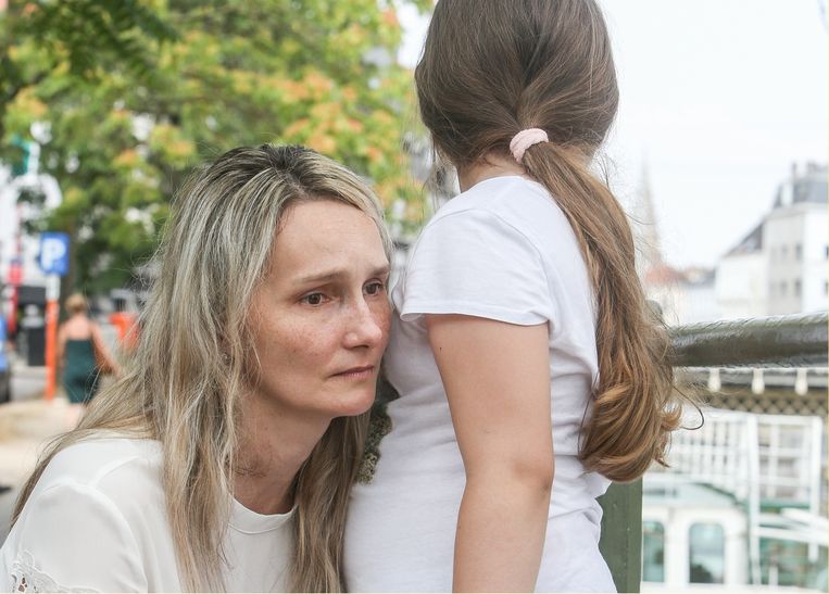 ‘Chovanec' vrouw Henrieta is een zeer strijdvaardige dame. Van in het begin heeft ze tegen mij gezegd: 'Ann, ­they're covering something up.' Helaas heeft ze gelijk gekregen.’ Beeld 