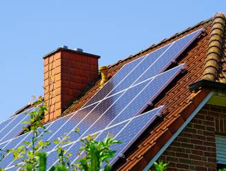 Terugleverkosten zaaien twijfel: zijn zonnepanelen nog wel een slimme investering?