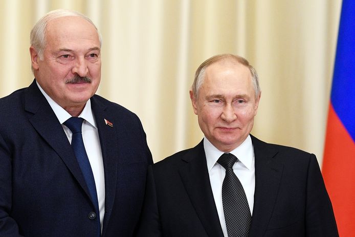 Le président bélarusse Alexandre Loukachenko et son allié, Vladimir Poutine.