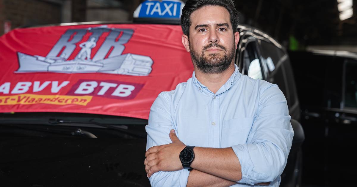 Chauffeur Ömer (34) is één van de 44 getroffen werknemers bij taxibedrijf V-Tax: “Hopelijk kan ik mi