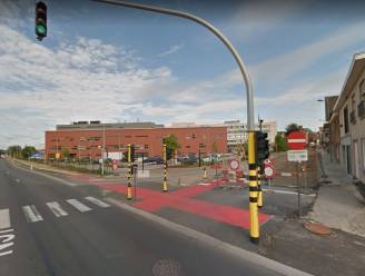 Fietser (72) lichtgewond na ongeval op de Ringlaan in Tielt, vlakbij Sint-Andriesziekenhuis