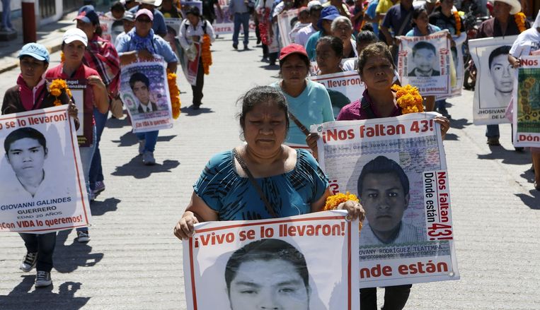 De verdwijning van 43 studenten in de stad Iguala heeft een elektroshock door de Mexicaanse samenleving gejaagd. Beeld reuters