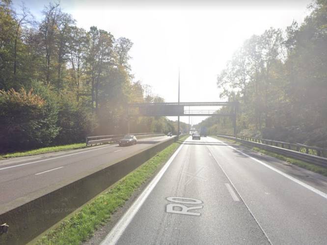Ruim uur vertraging na ongeval op Brusselse Binnenring ter hoogte van Groenendaal