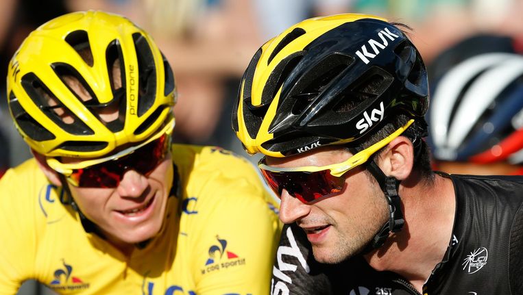 Chris Froome en Wout Poels, rechts, tijdens de Tour de France van vorig jaar Beeld anp