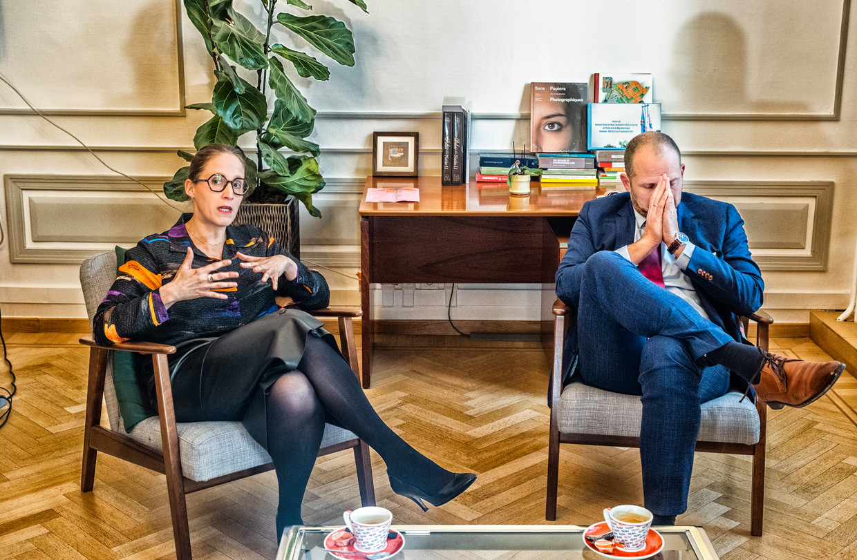 Nicole de Moor en Theo Francken fileren asielcrisis ‘Opvang alleen zal