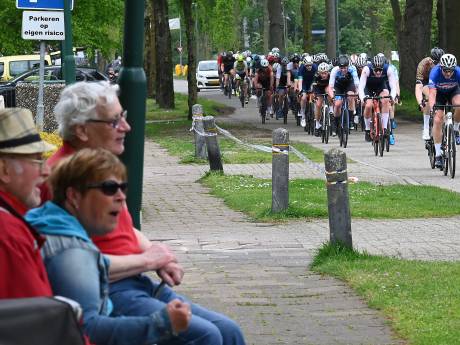 Kasteelronde in Mill: weinig renners, weinig toeschouwers