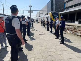 55 zwartrijders betrapt tijdens politiecontroles op tram en trein: "Ook 3 geseinde personen onderschept”