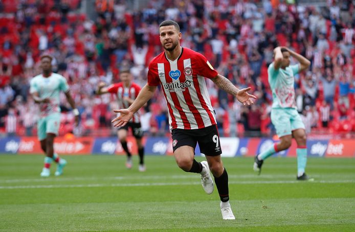 Premier League-droom Brentford komt eindelijk uit na overtuigende zege op Swansea.