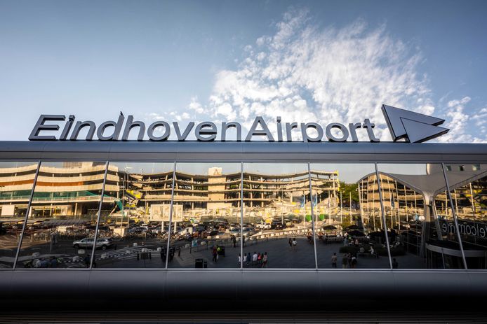 Eindhoven wil dat er vanaf 2019 een toeslag komt op tickets voor vliegreizen vanaf Eindhoven Airport om de leefbaarheid in de omgeving van de luchthaven te verbeteren.