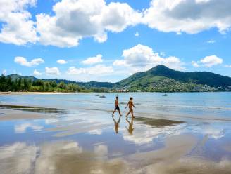 Niet langer PCR-test of verplichte isolatie voor gevaccineerde toeristen die naar Thailand reizen