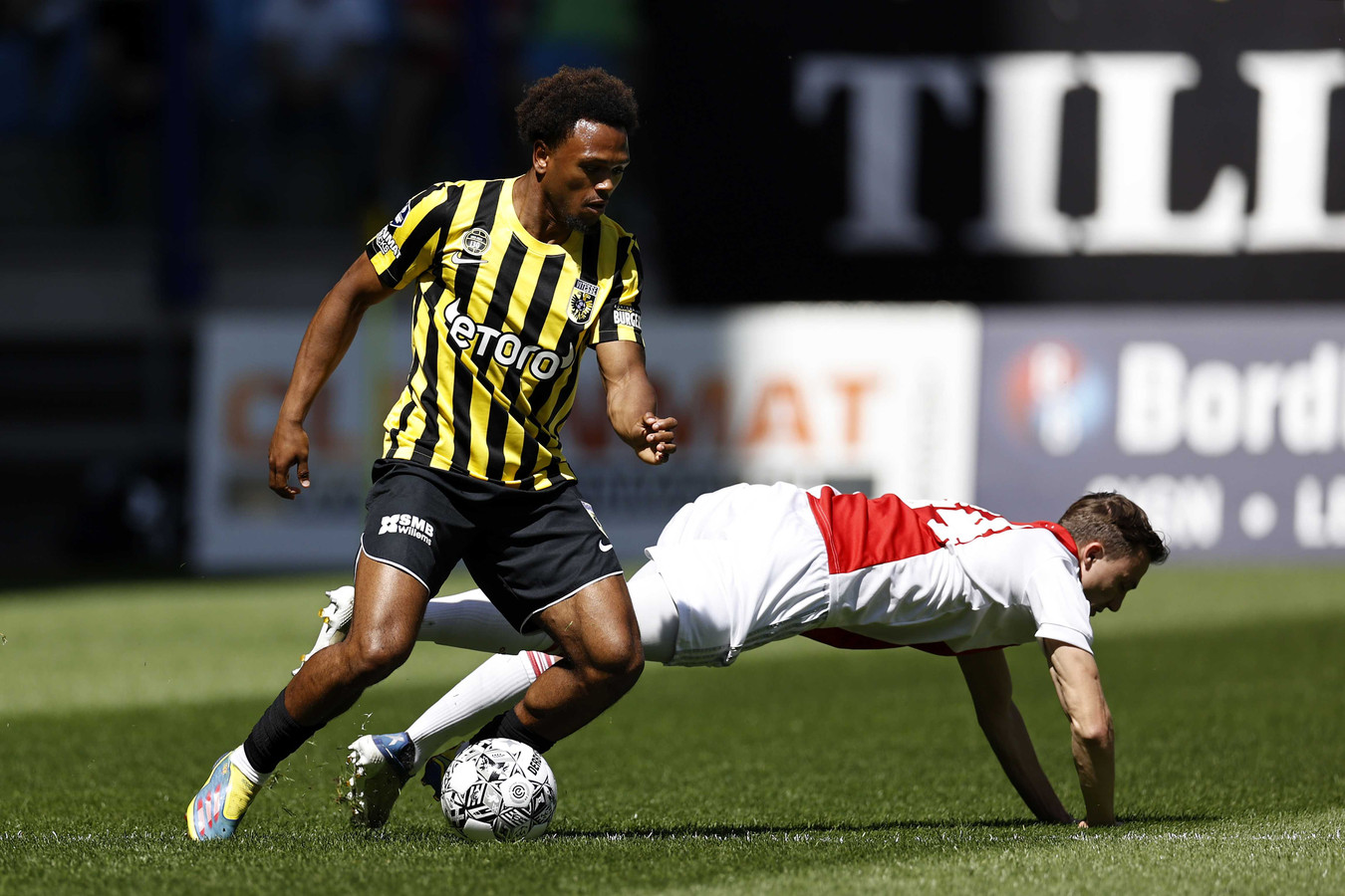 Loïs Openda scoorde dit seizoen 18 keer voor Vitesse.