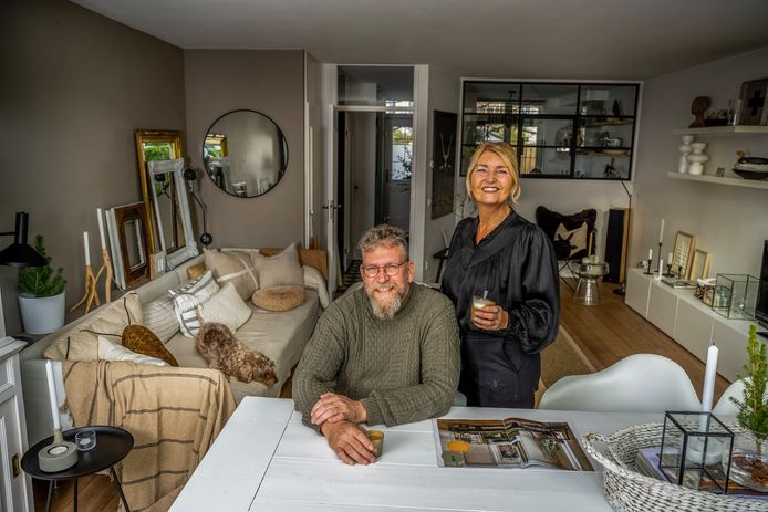 Binnenkijken bij Esther Philips en haar man in hun verbouwde 'droomhuis', een eengezinswoning in Spijkenisse.